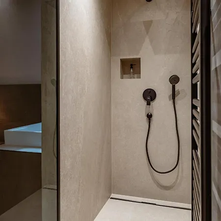 Jaggling Farm stay *